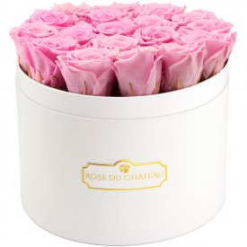 Bladoróżowe Wieczne Róże w Białym Dużym Boxie