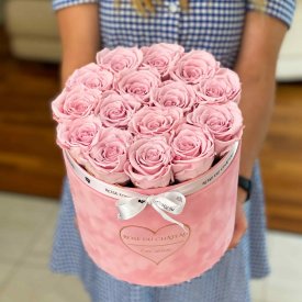 Bladoróżowe Wieczne Róże w Różowym Flokowanym Flowerboxie - LOVE EDITION