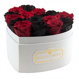 Czarne & Czerwone Wieczne Róże w Białym Boxie Heart