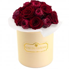 Red Romance Bouquet Wiecznych Kwiatów w Brzoskwiniowym Boxie