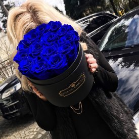 Rose eterne blu in flowerbox tondo nero