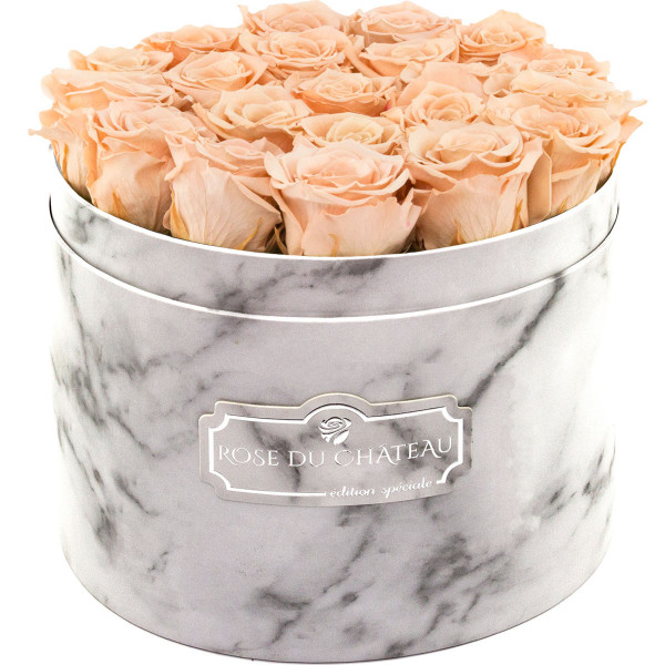 Teefarbene Ewige Rosen in weißer marmorierter Rundbox Large