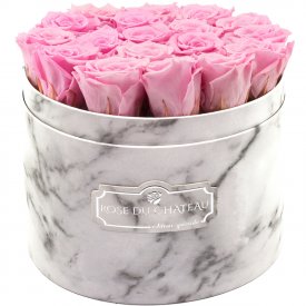 Zartrosafarbene Ewige Rosen in weißer marmorierter Rundbox Large