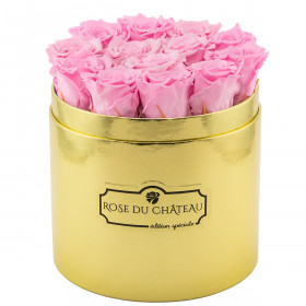 Zartrosafarbene Ewige Rosen in goldener Rosenbox