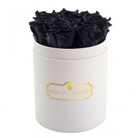 Roses Éternelles Noires Dans une Petite Flowerbox Blanche
