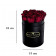 Roses Éternelles Rouges Dans une Petite Flowerbox Noire