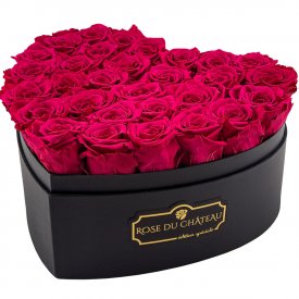 Růžové věčné růže ve velkém boxu heart