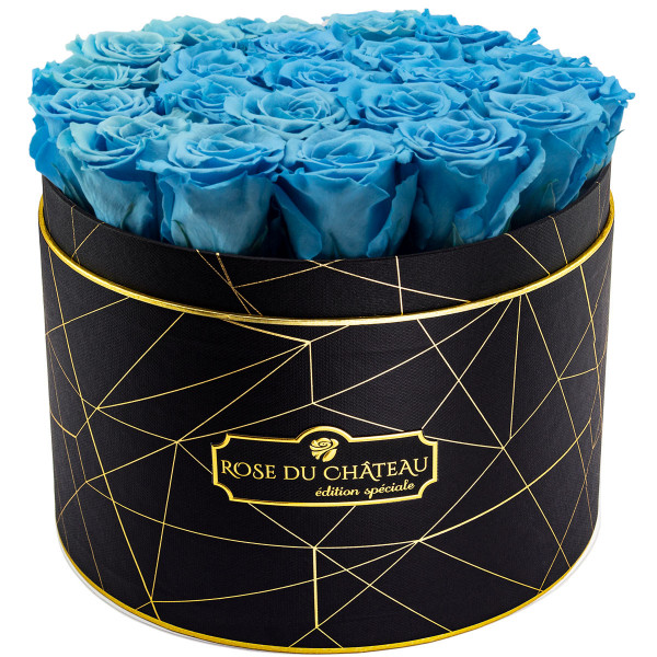 Modré věčné růže ve velkém černém industrial flowerboxu