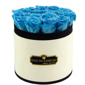 Azurblaue Ewige Rosen in weißer marmorierter Rundbox